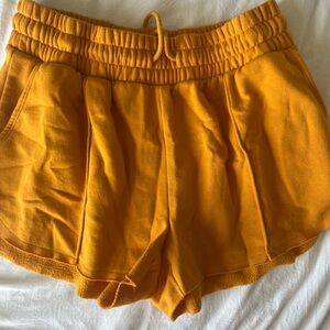 ORANGE WILDFABLE SWEATSHORTS | SIZE LARGE